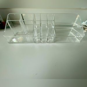 Clear organizer